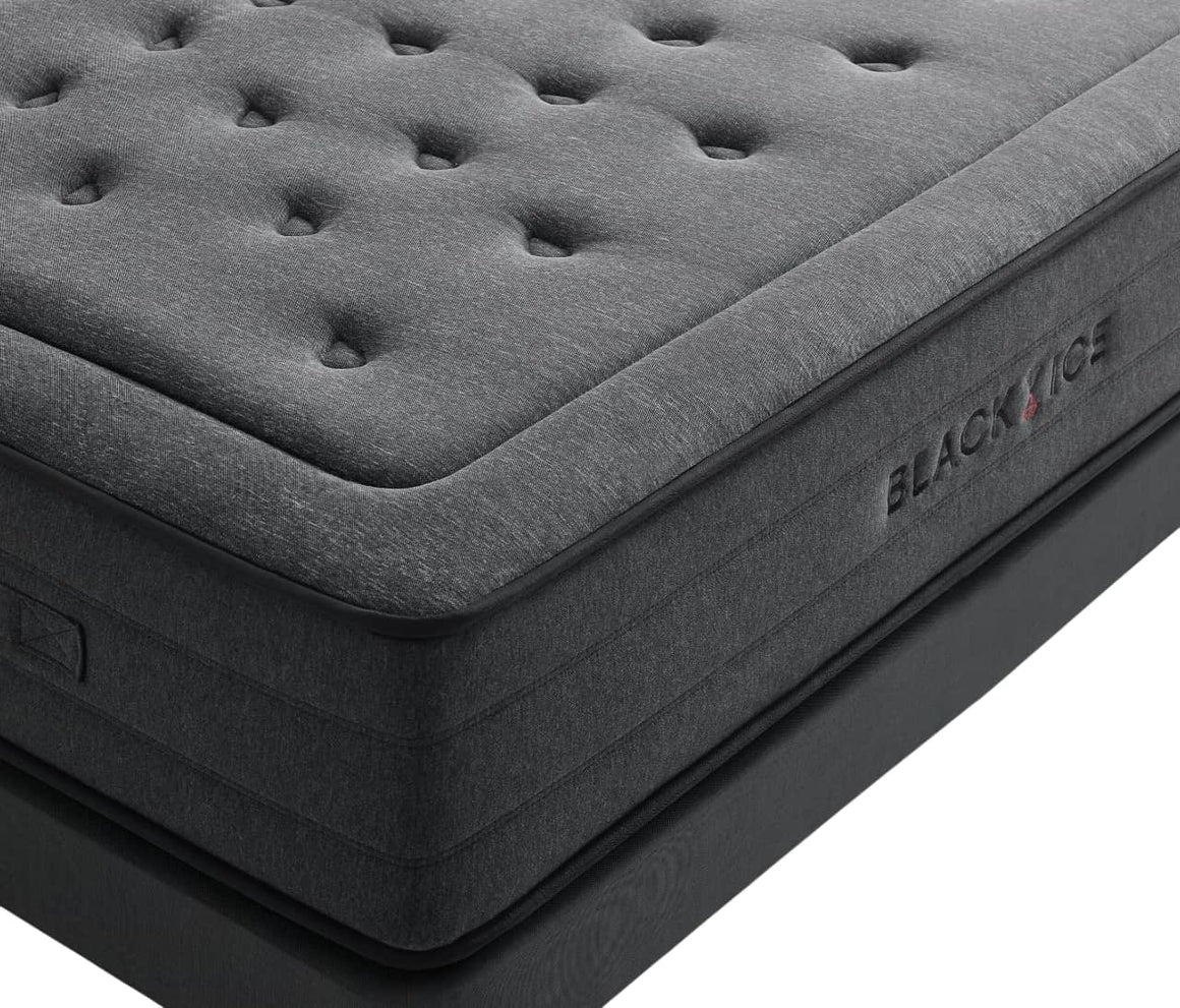 Black Ice — pokrowiec z technologią Ice Touch i pikowaniem