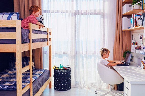 Jak urządzić mały pokój dla dwójki dzieci: 5 sprawdzonych sposobów